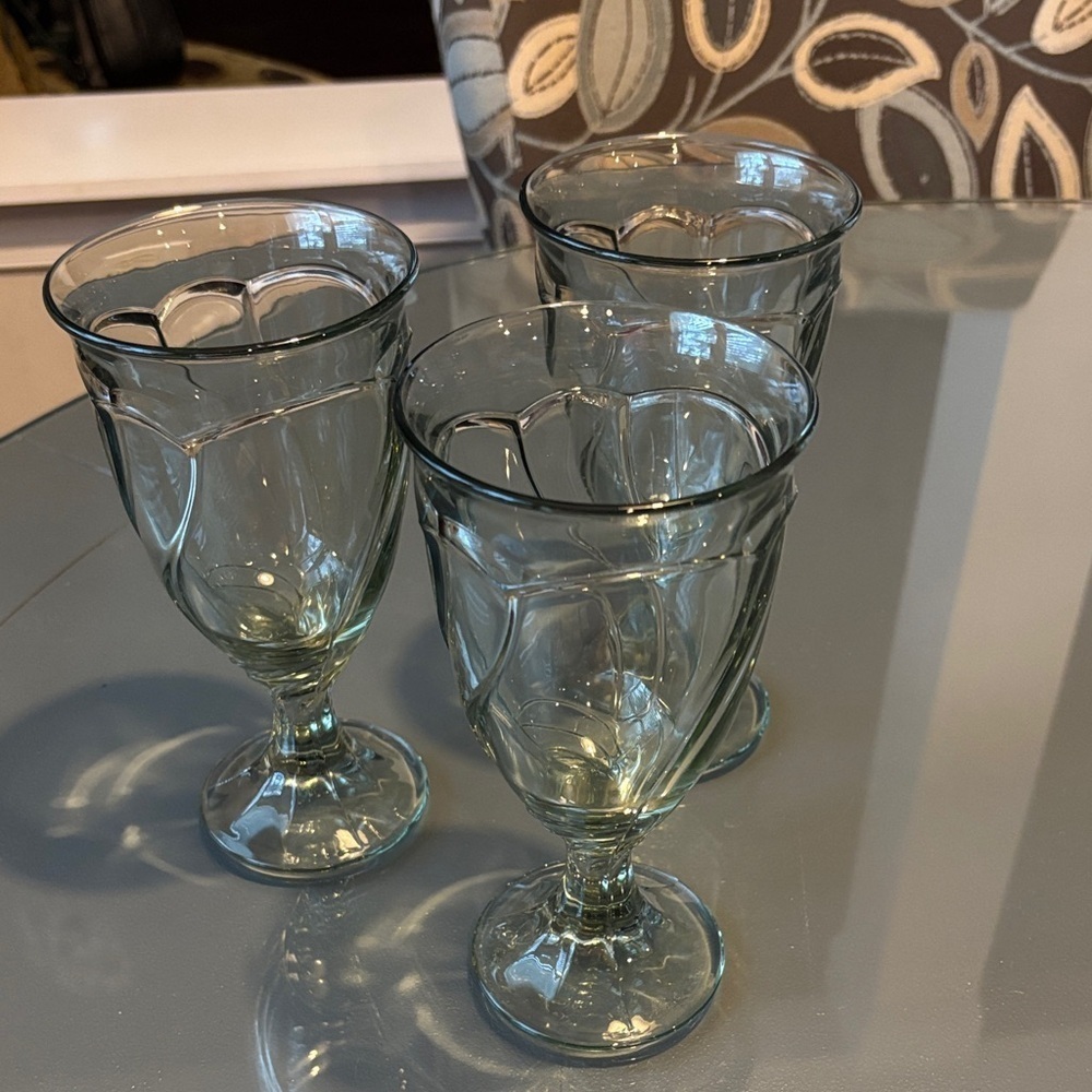 Vintage Noritake Elegant Green Glass Goblet Set - Clear/green set of 3